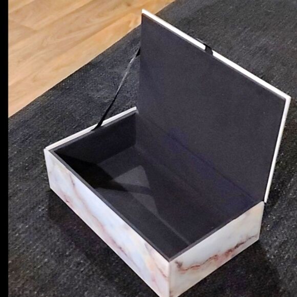 At Home Golden Vein Glass Decorative Storage Box - Picture 7 of 10